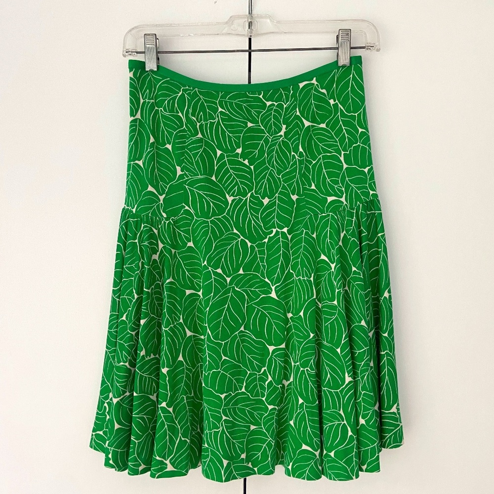 Diane von Furstenberg Carina Skirt, Green Leaf Print, Size 2